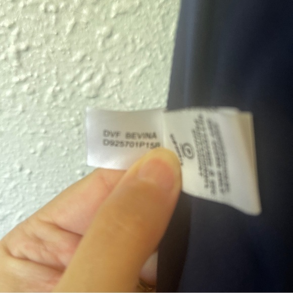 Diane Von Furstenberg Bevina Ruched Sheath Dress - Size 2 (Navy) - Picture 7 of 8